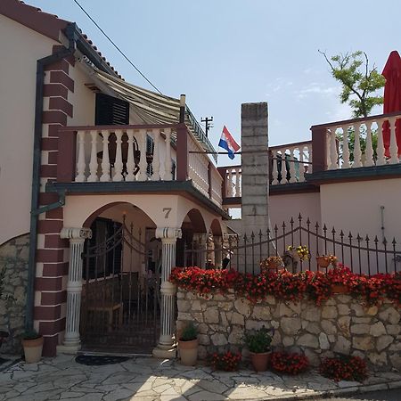 Apartments Liljana Privlaka Luaran gambar