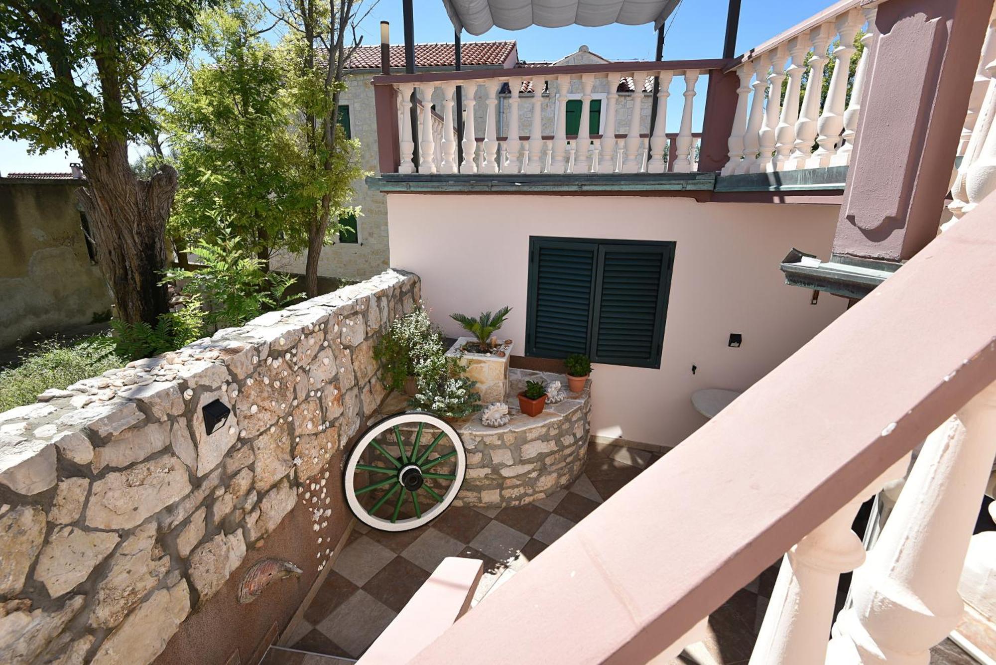 Apartments Liljana Privlaka Luaran gambar