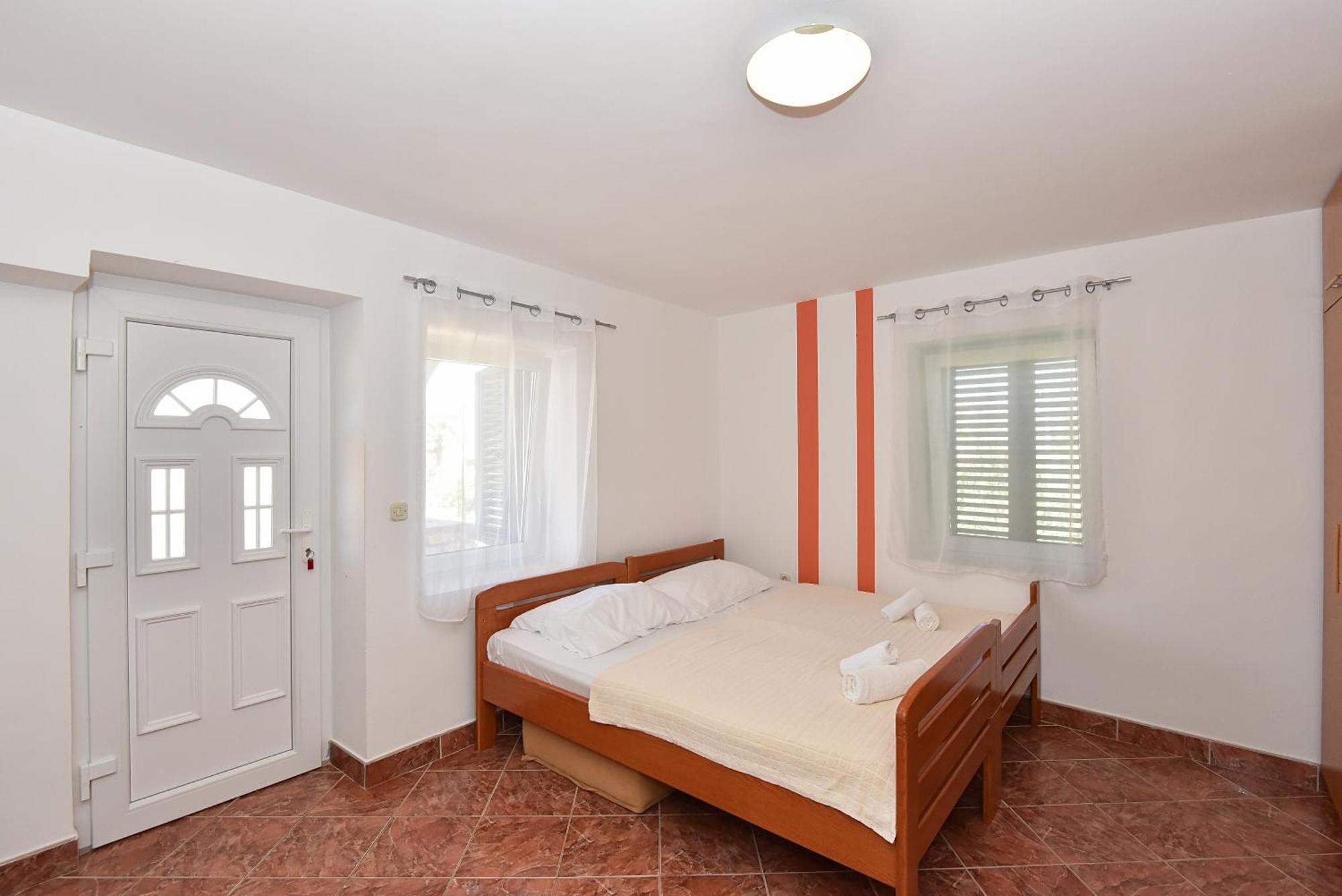 Apartments Liljana Privlaka Luaran gambar