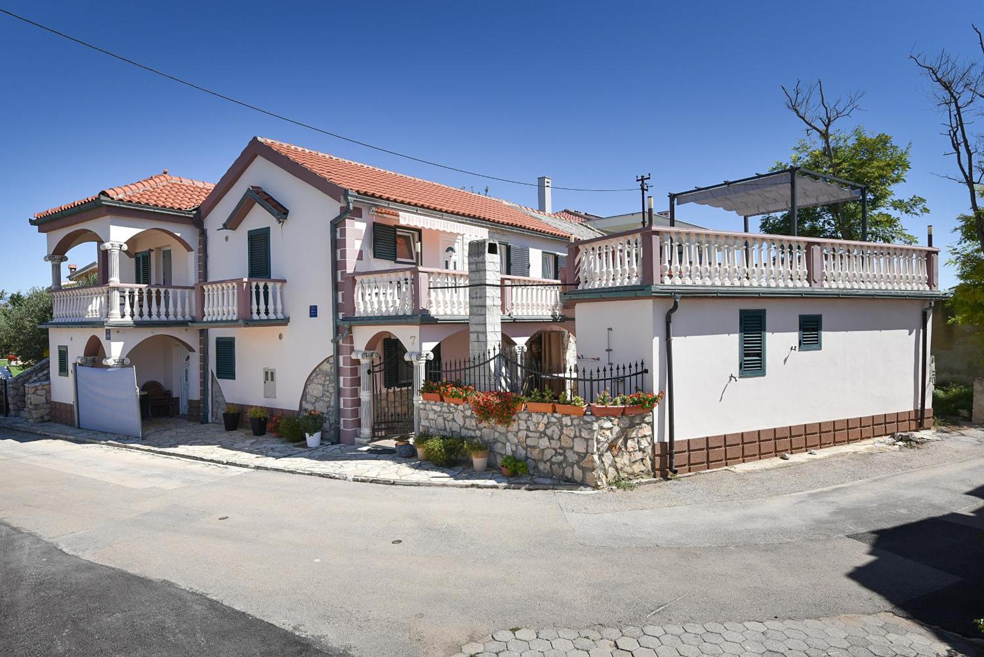 Apartments Liljana Privlaka Luaran gambar