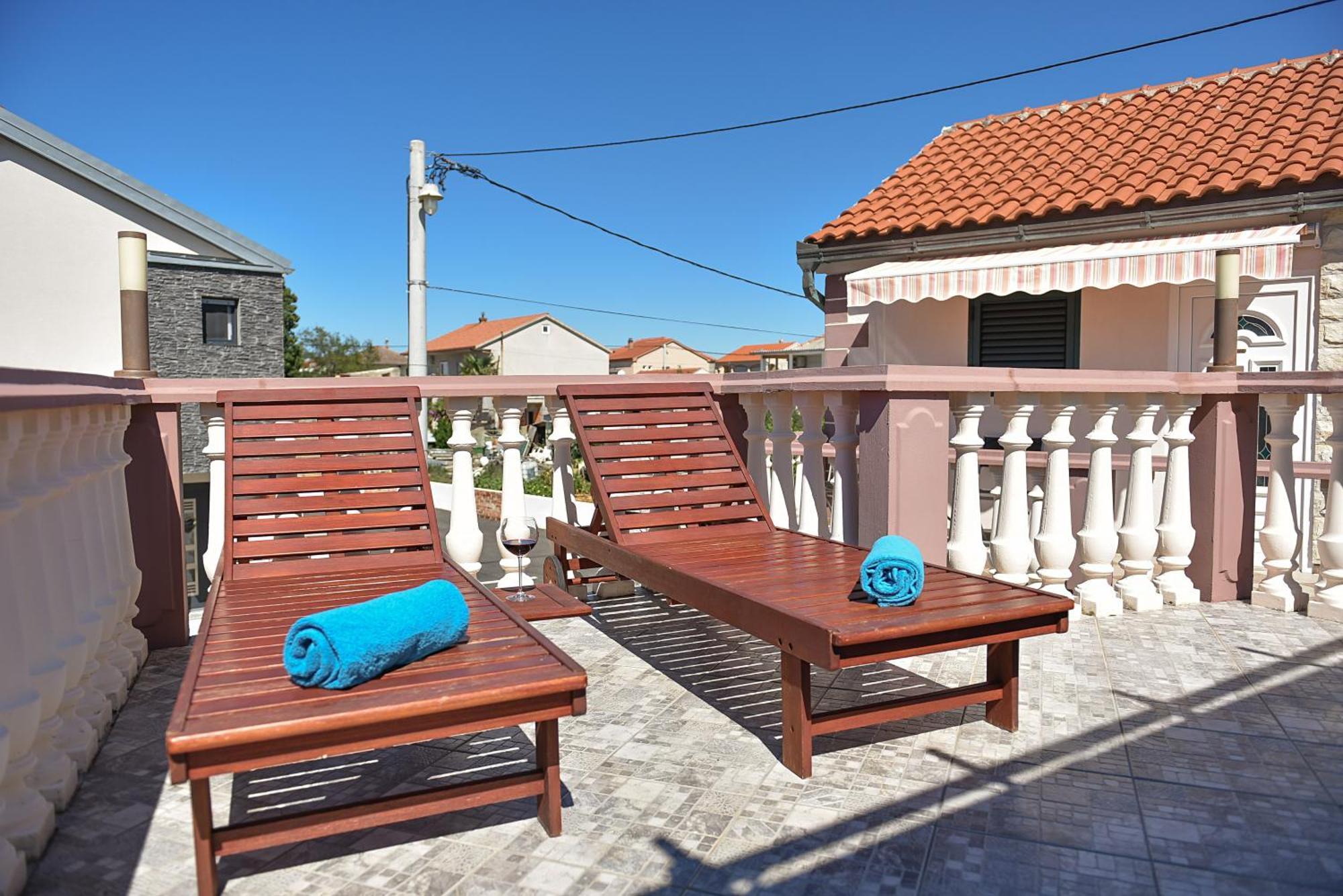 Apartments Liljana Privlaka Luaran gambar